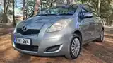 Toyota Vitz 2007 photo 4