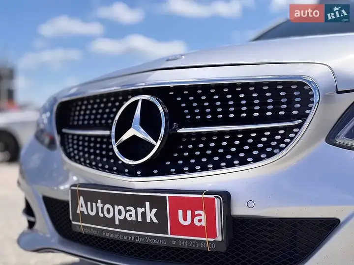 Mercedes-Benz E-Class 2013 photo 5