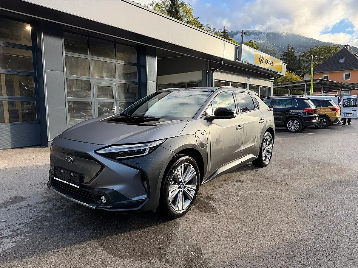 Subaru Solterra 2024 photo 2