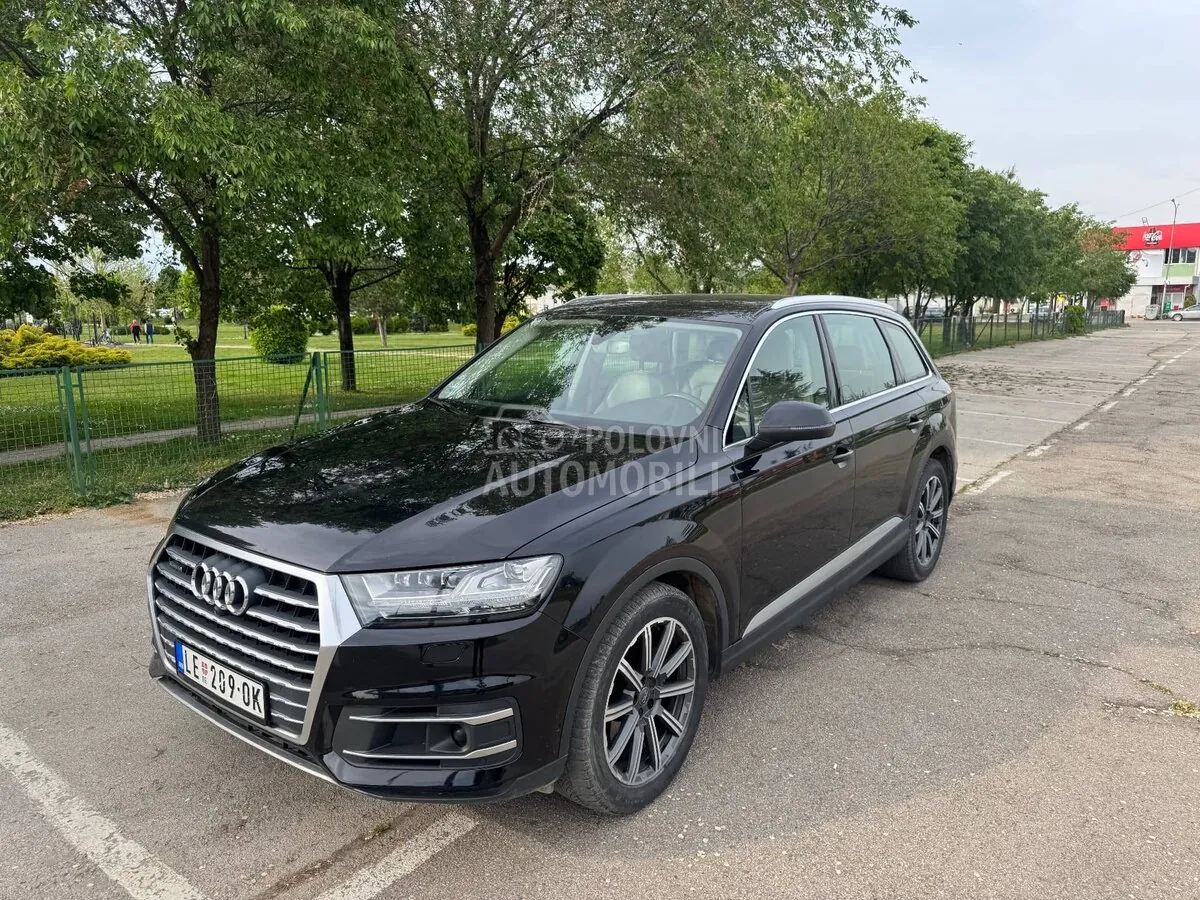 Audi Q7 2016 photo 2