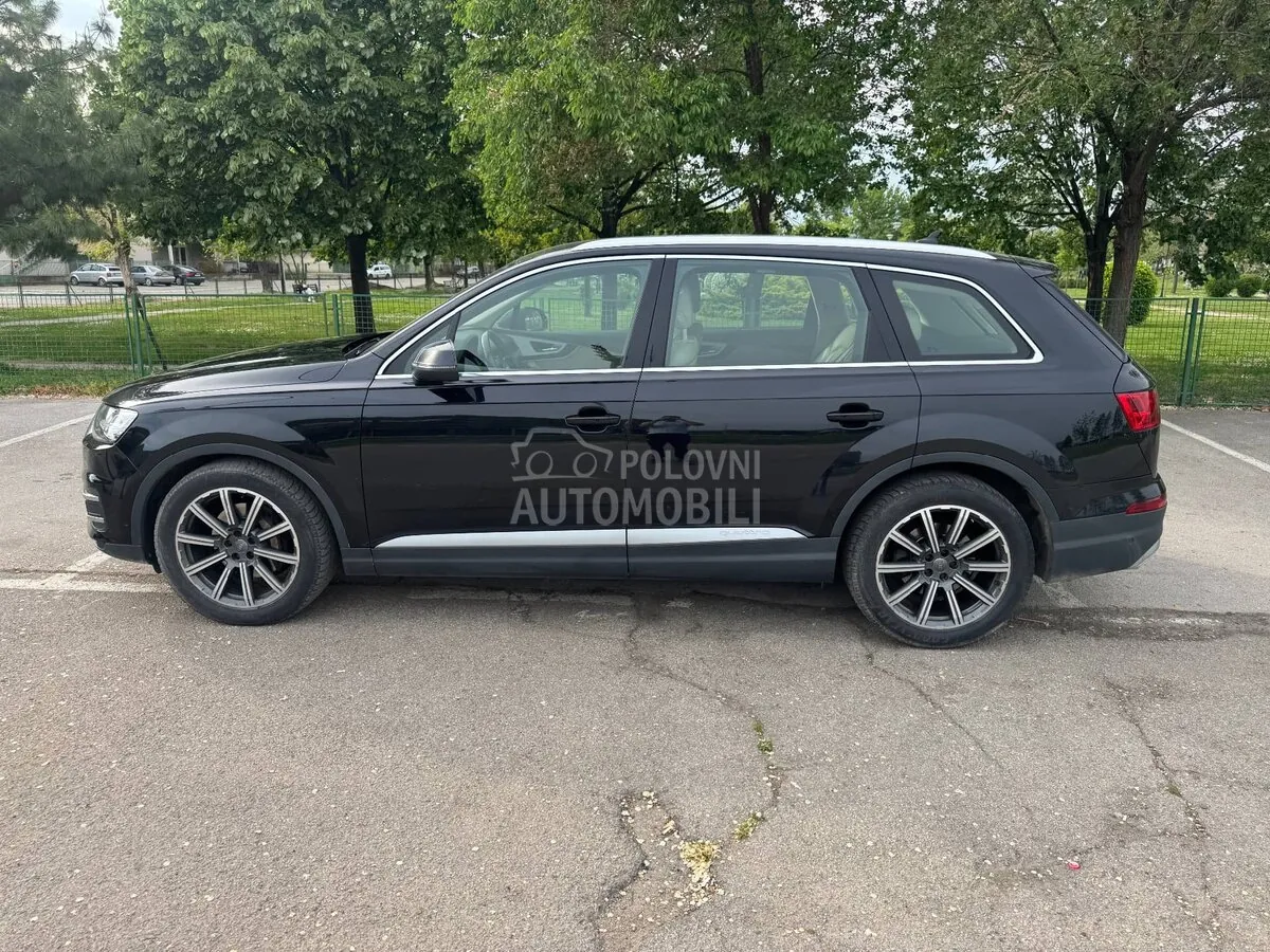 Audi Q7 2016 photo 5
