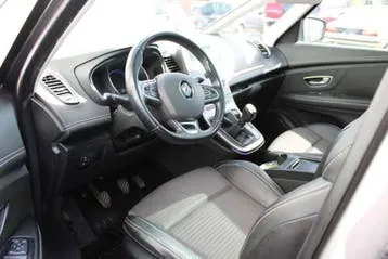 Renault Grand Scenic 2017 photo 3