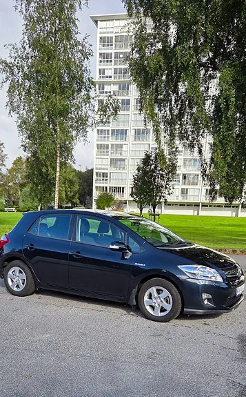 Toyota Auris 2012 photo 3