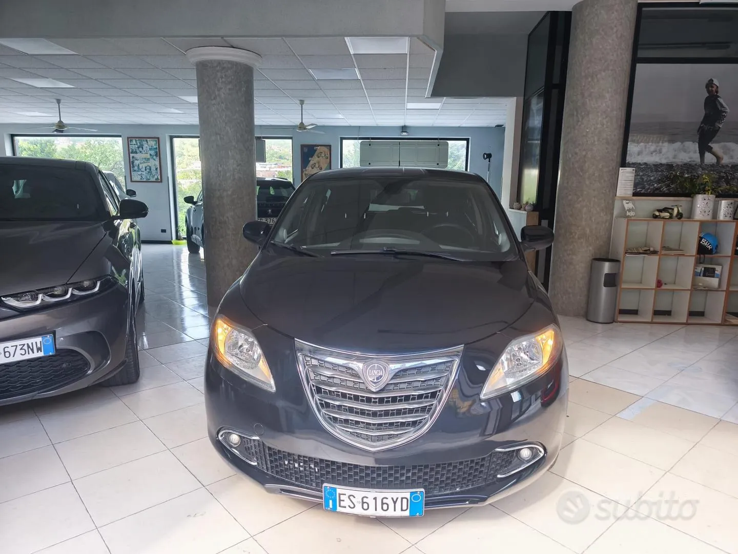 Lancia Ypsilon