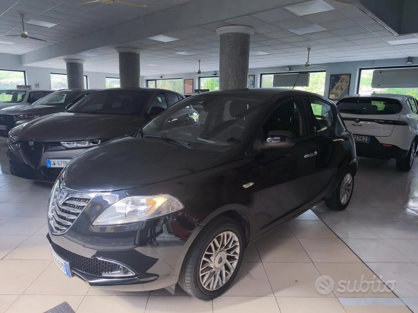 Lancia Ypsilon 2013 photo 2