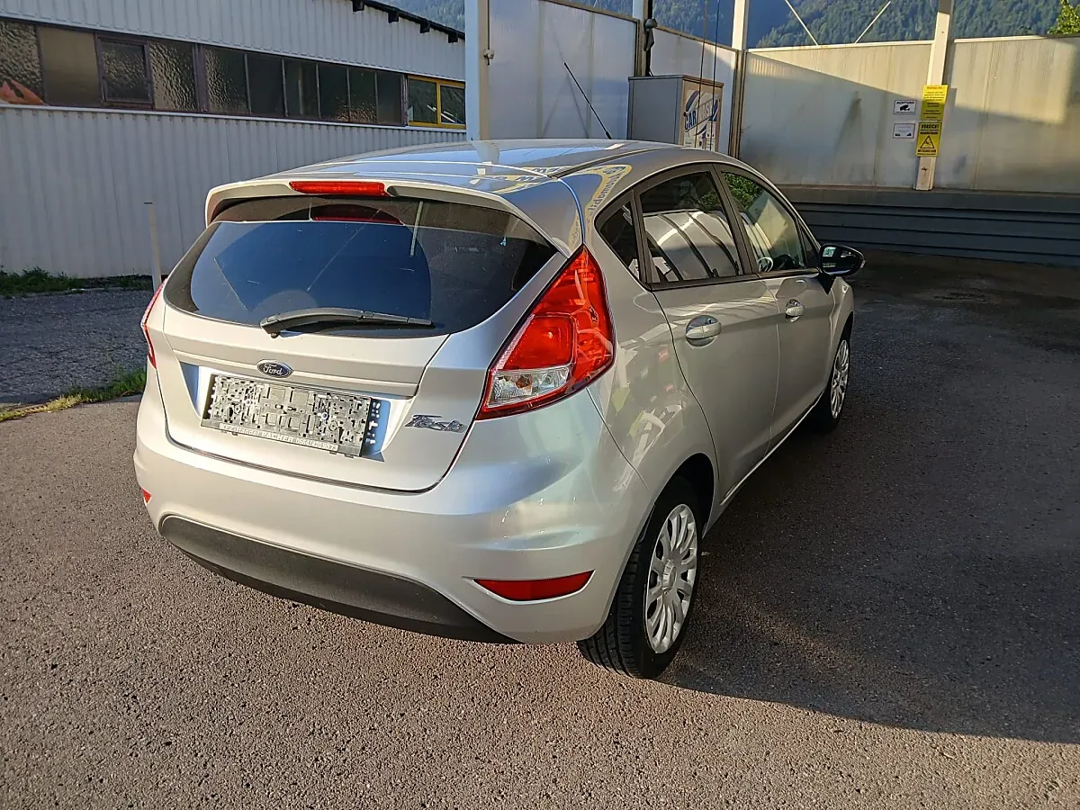 Ford Fiesta 2014 photo 3