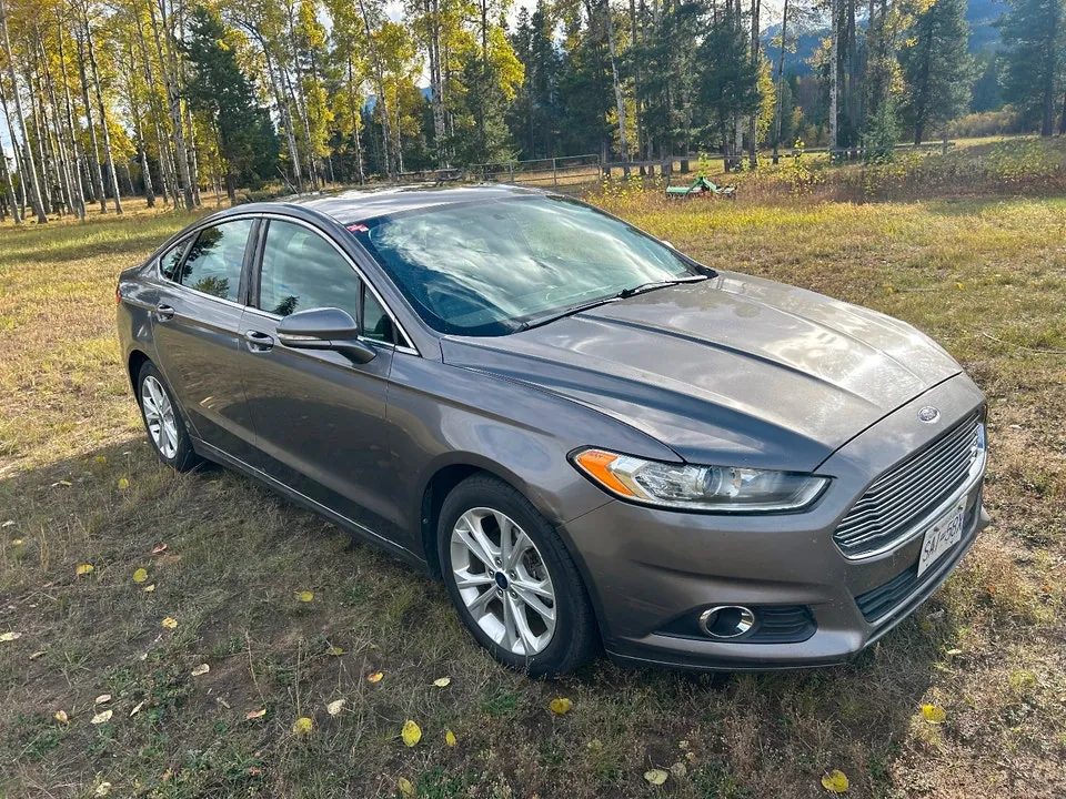 Ford Fusion 2013 photo 2