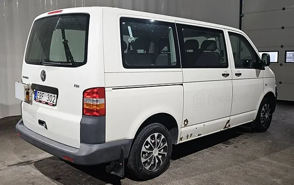 Volkswagen Transporter 2009 photo 2