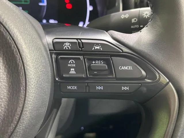 Toyota Yaris Cross Hybrid Z 2025 photo 5