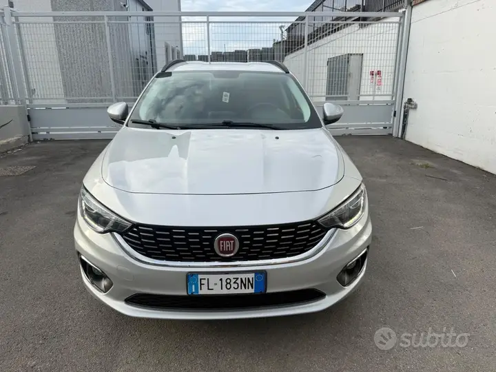 Fiat Tipo 2017 photo 2