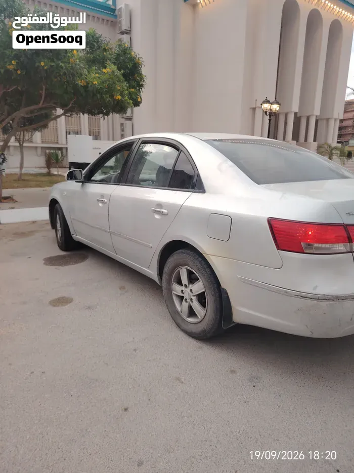 Hyundai Sonata 2008 photo 2