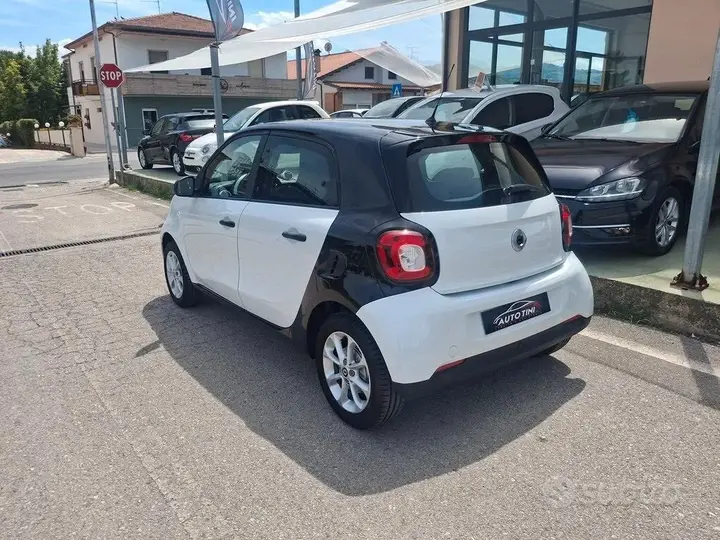 Smart Forfour 2017 photo 4