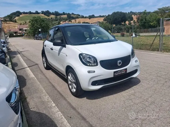 Smart Forfour 2017 photo 2