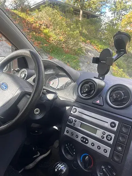 Ford Fiesta 2004 photo 5