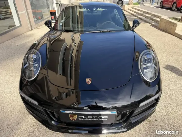 Porsche 911 2017 photo 2