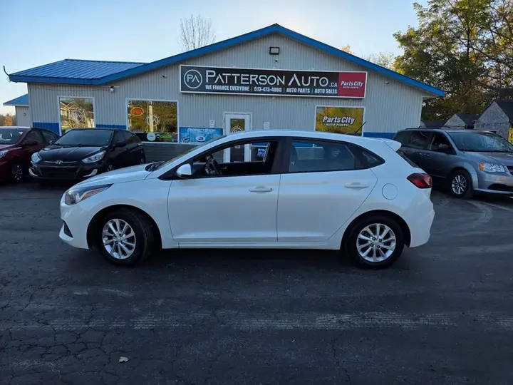 Hyundai Accent 2018 photo 2