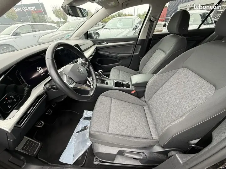 Volkswagen Golf 2024 photo 5