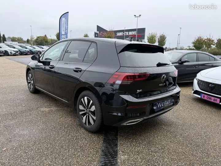 Volkswagen Golf 2024 photo 3