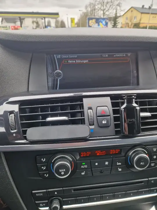 BMW X3 2012 photo 2
