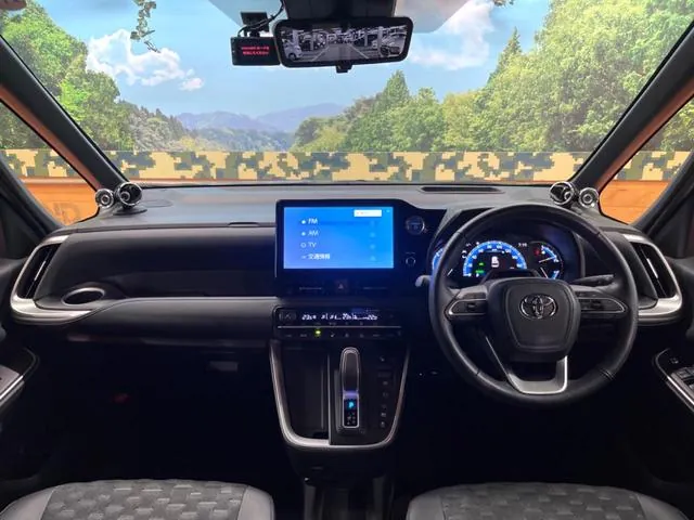 Toyota Voxzie Hybrid Sz 2023 photo 2