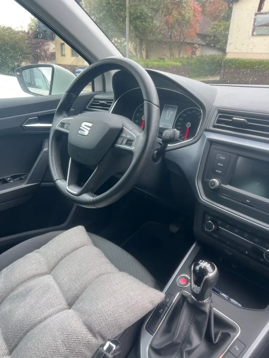 Seat Arona 2018 photo 3