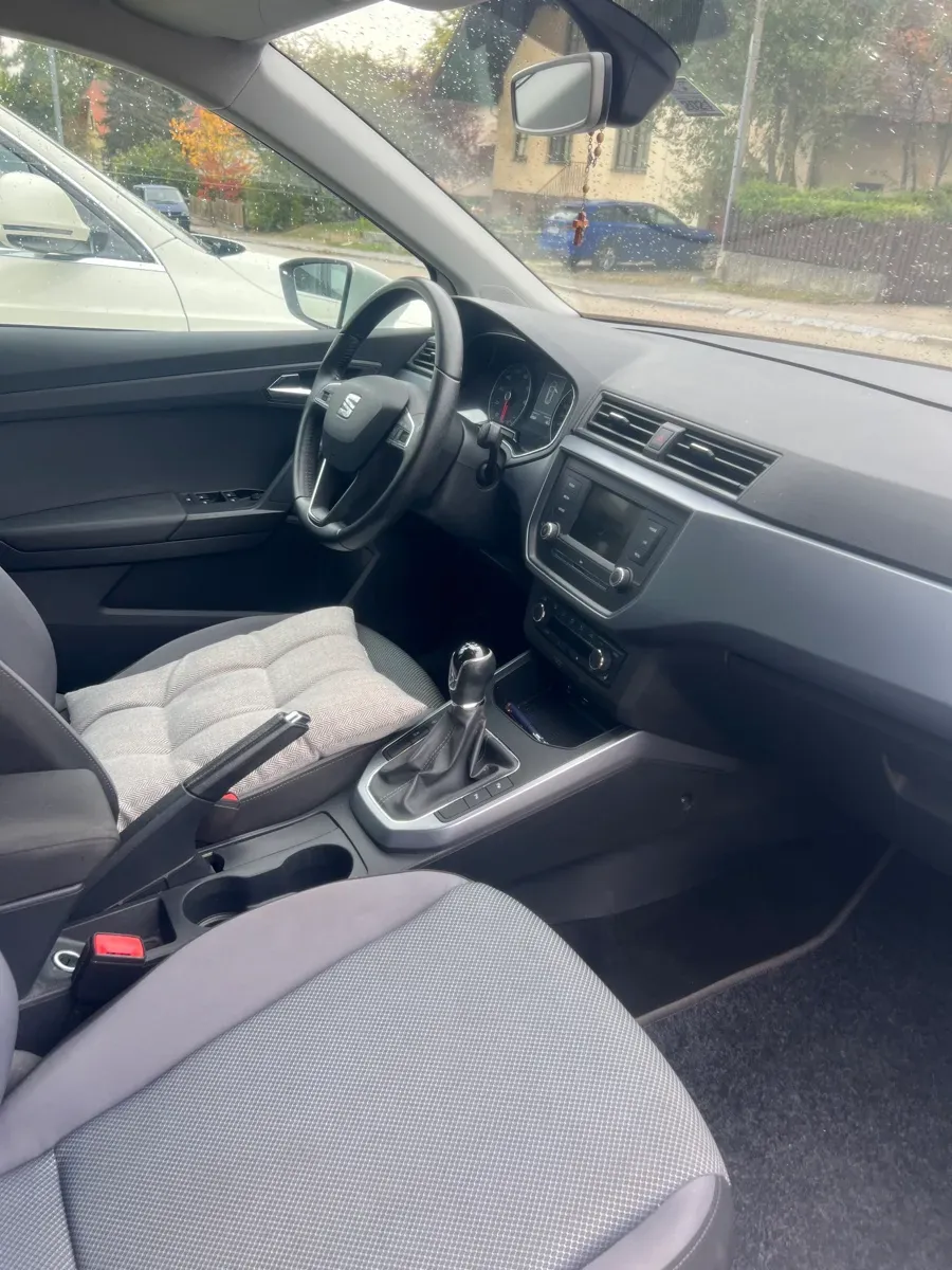 Seat Arona 2018 photo 2