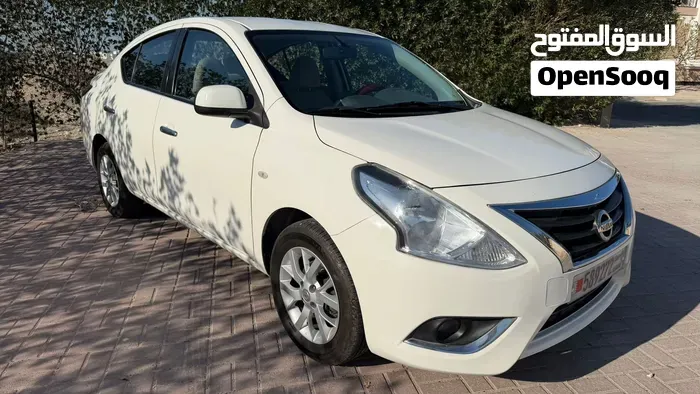 Nissan Sunny 2016 photo 4