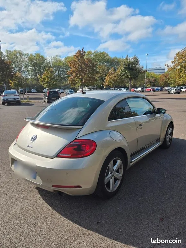Volkswagen Beetle 2012 photo 2
