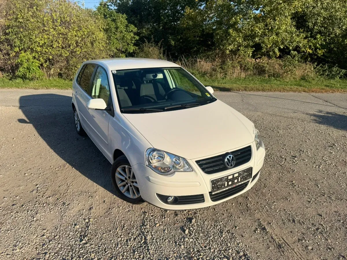 Volkswagen Polo 2009 photo 2