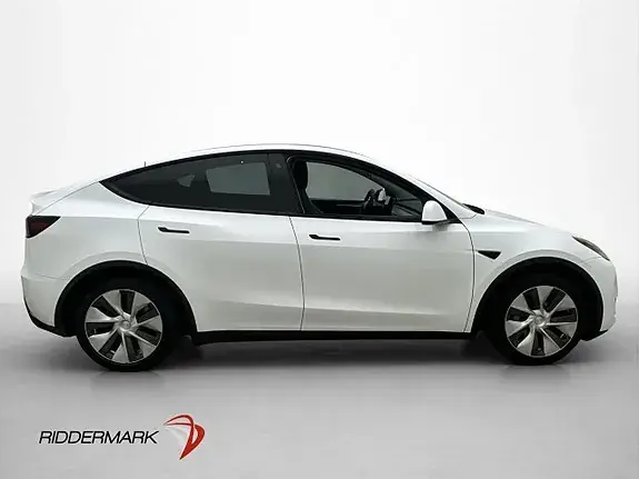 Tesla Model Y 2023 photo 5