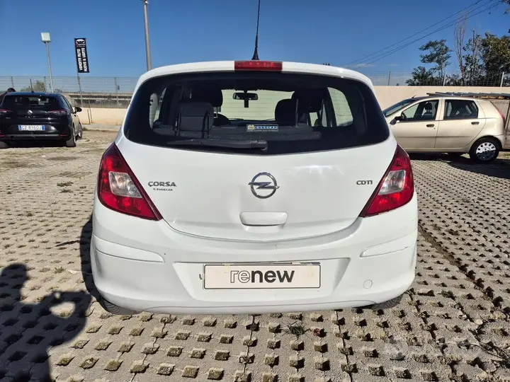 Opel Corsa 2013 photo 2