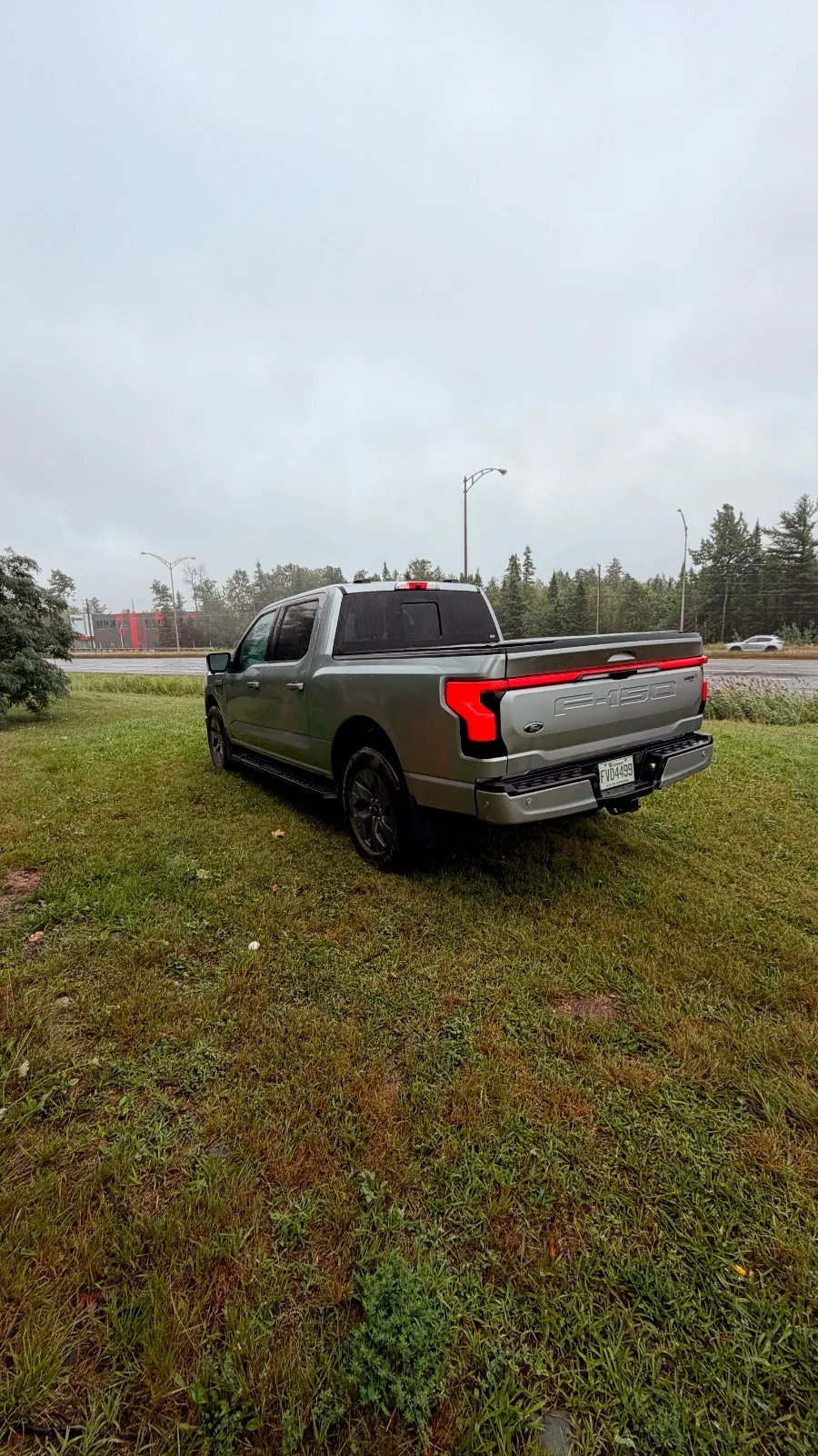 Ford F-150 Lightning 2023 photo 3