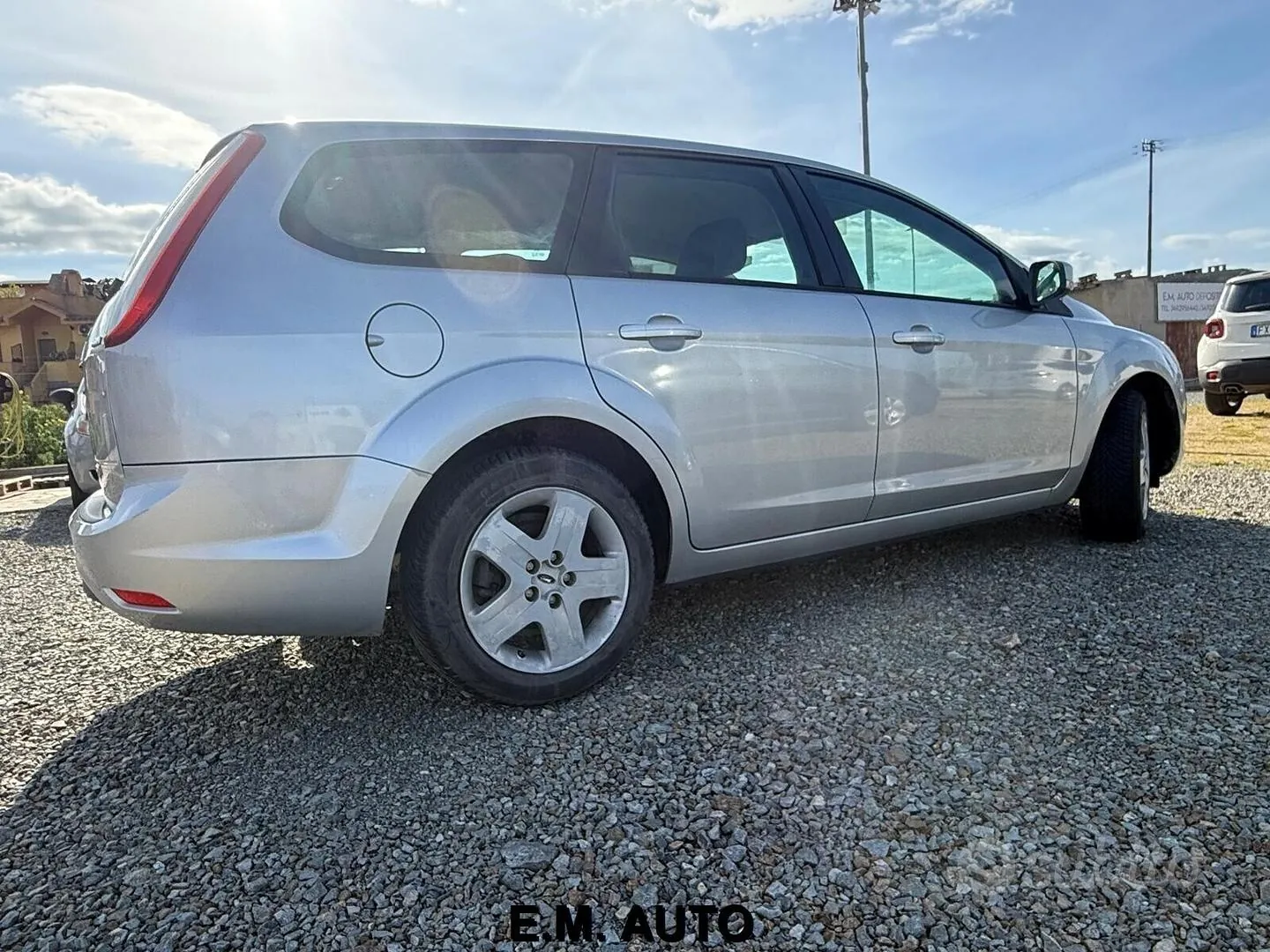 Ford Focus 2009 photo 3
