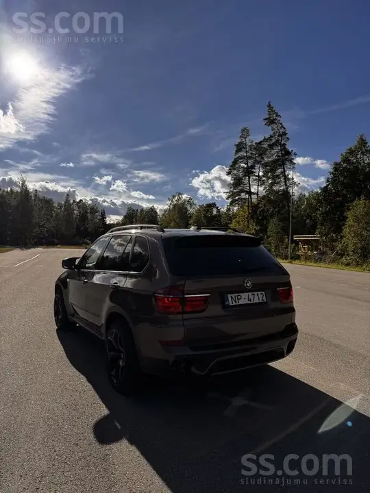 BMW X5 2011 photo 4