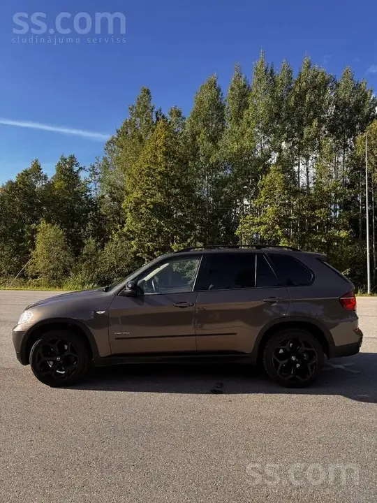 BMW X5 2011 photo 3