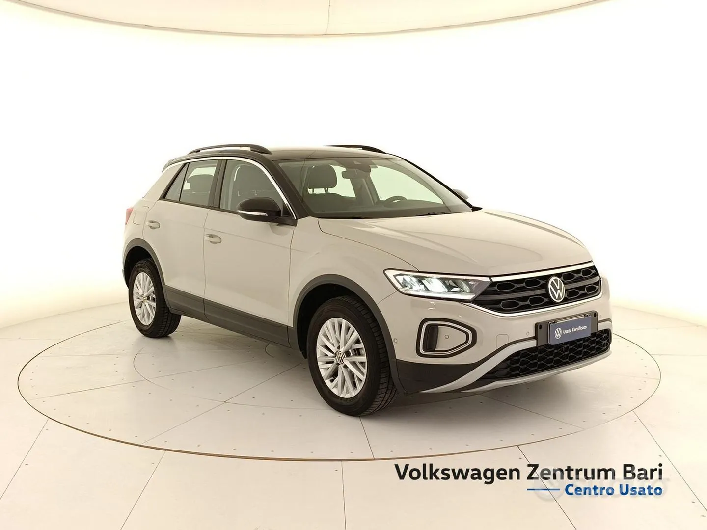 Volkswagen T-Roc 2024 photo 4