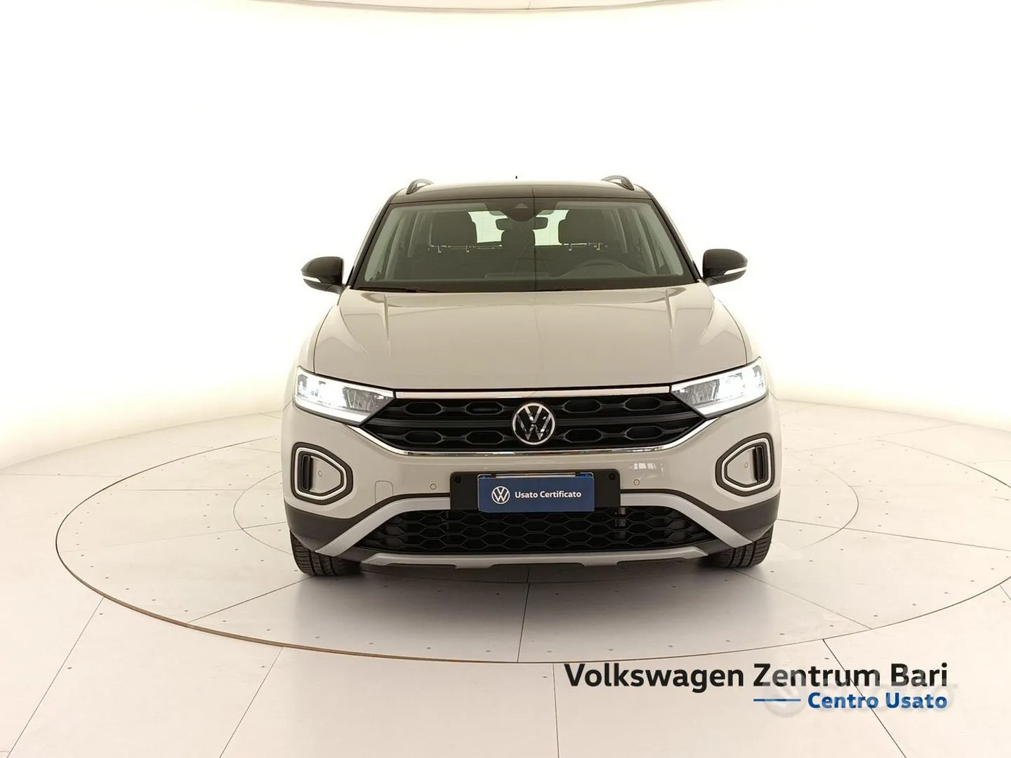 Volkswagen T-Roc 2024 photo 3