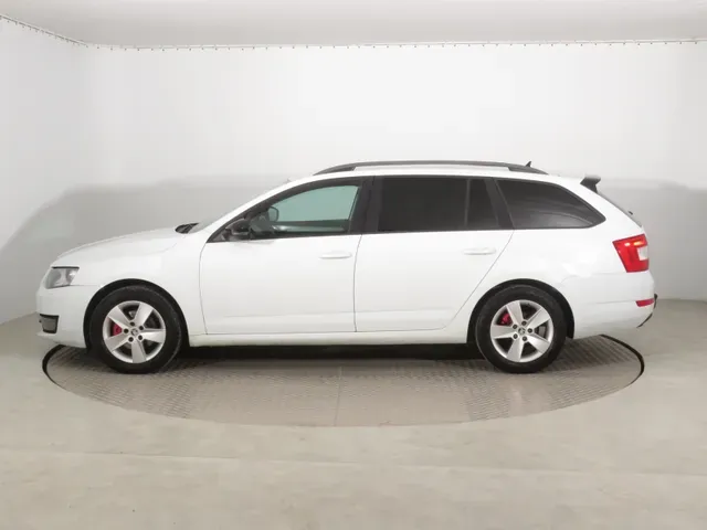 Skoda Octavia 2014 photo 2