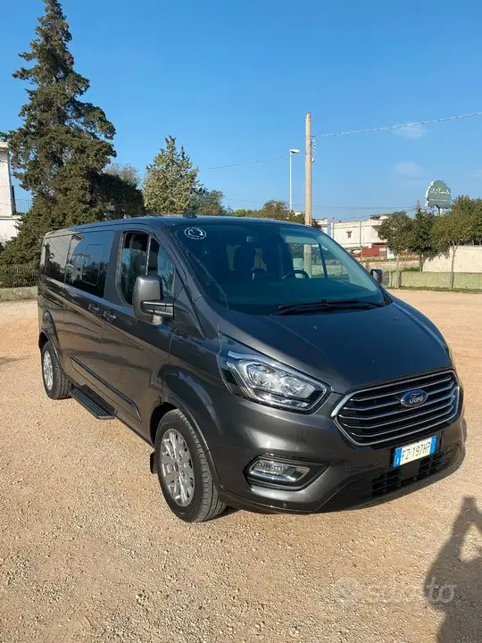 Ford Tourneo Custom 2020 photo 2