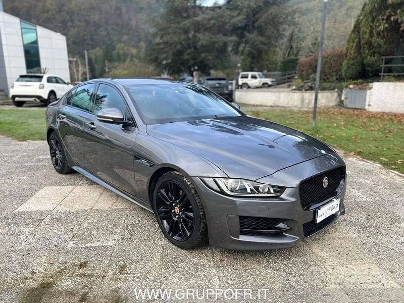 Jaguar Xe