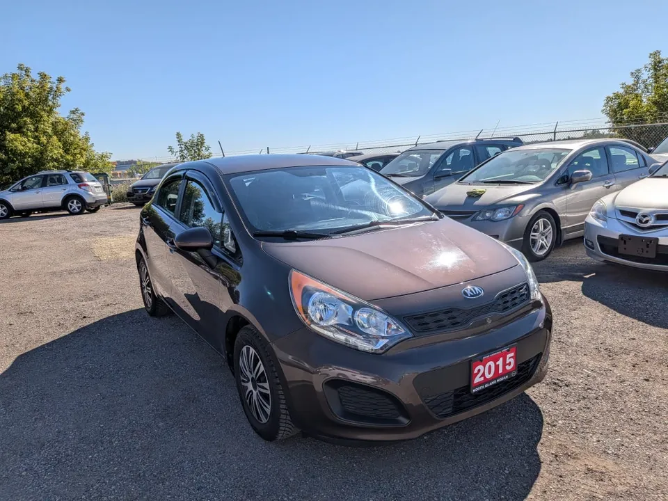 Kia Rio 2015 photo 3