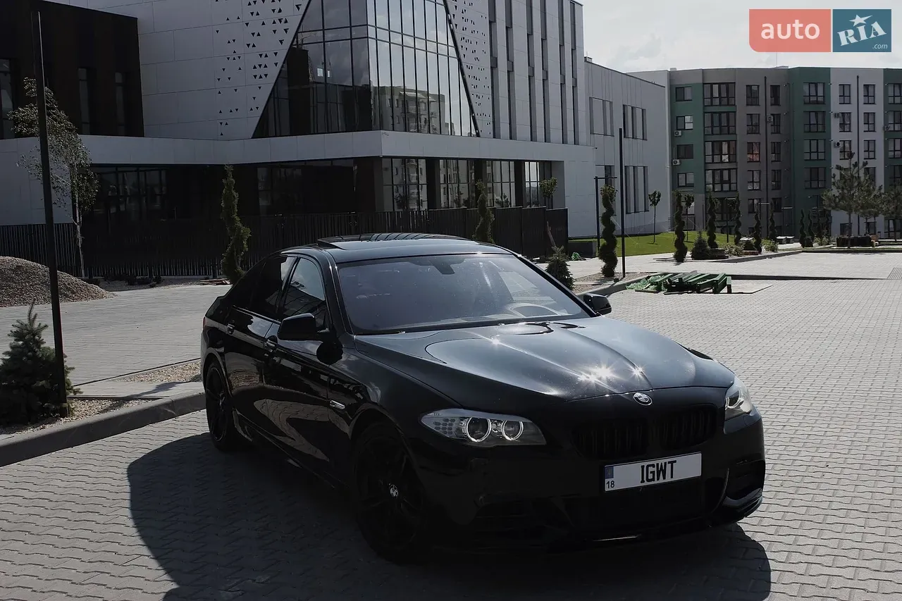 BMW 5 Series 2013 photo 2