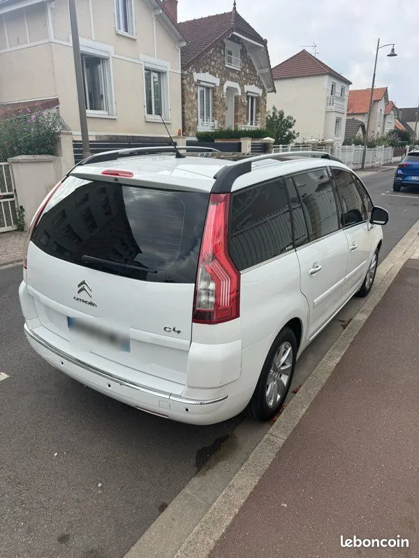 Citroen C4 Picasso 2012 photo 2