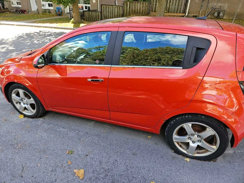 Chevrolet Sonic 2012 photo 2
