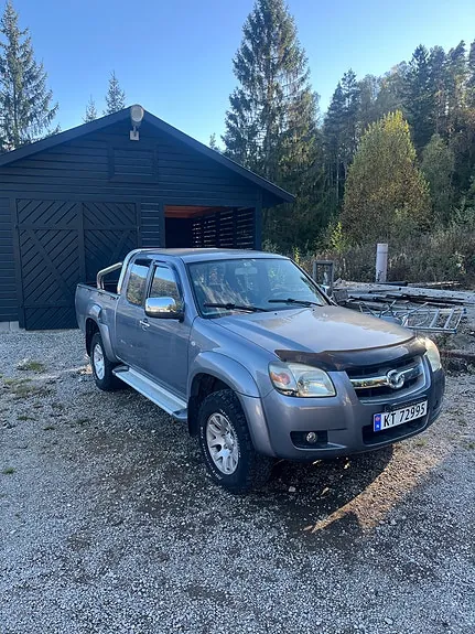 Mazda Bt-50 2007 photo 2