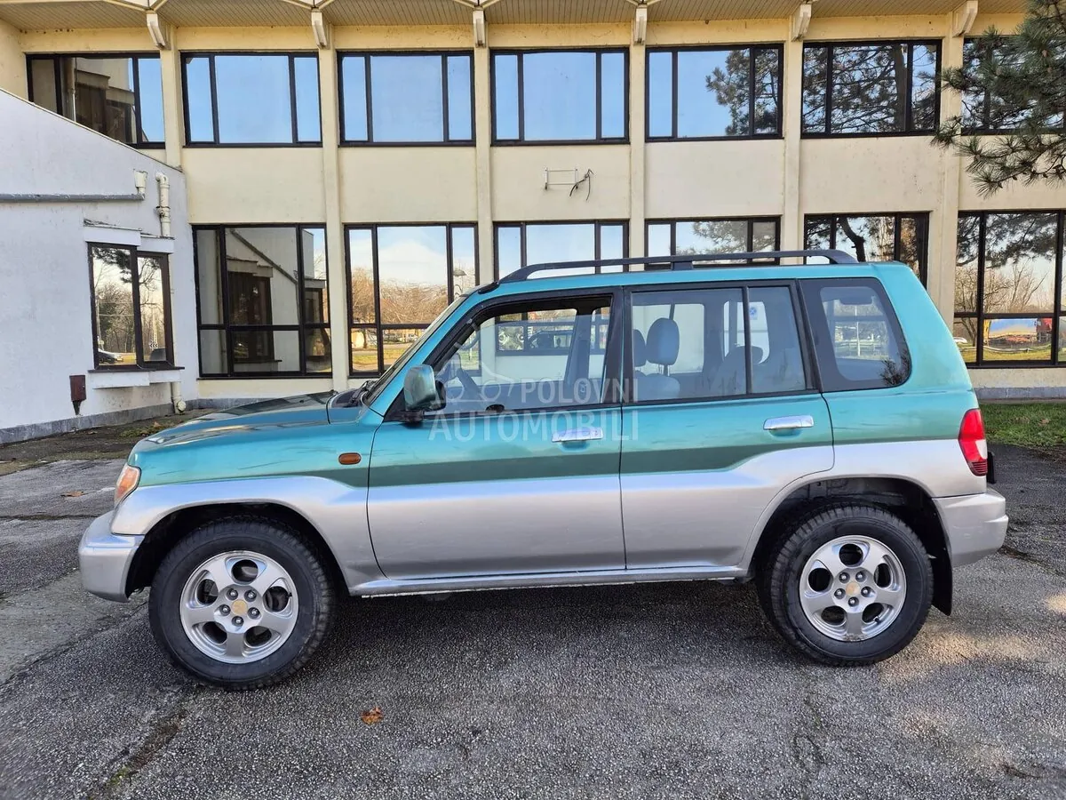 Mitsubishi Pajero 2002 photo 4