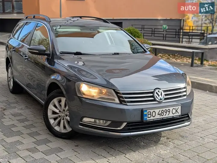 Volkswagen Passat 2011 photo 3