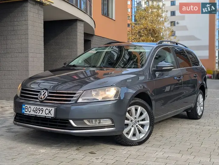 Volkswagen Passat 2011 photo 5