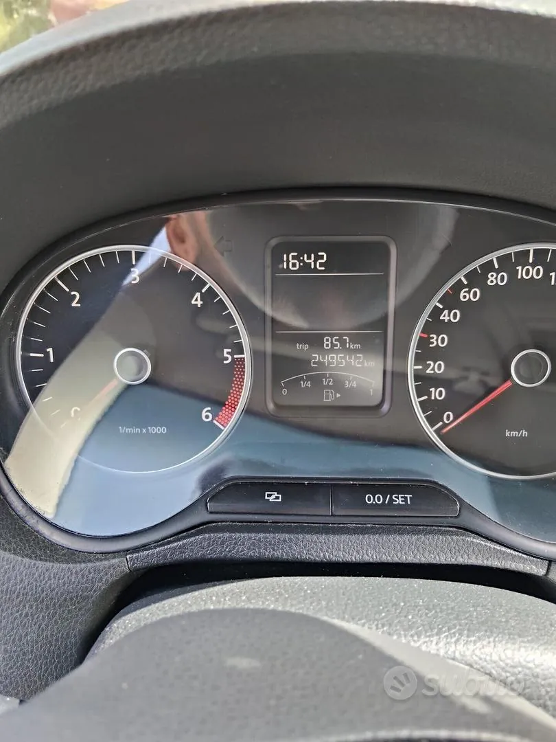 Volkswagen Polo 2011 photo 5