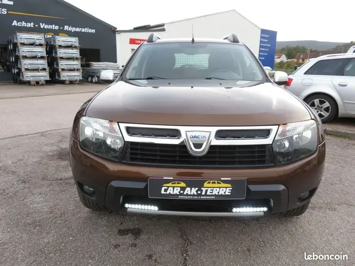 Dacia Duster 2010 photo 3